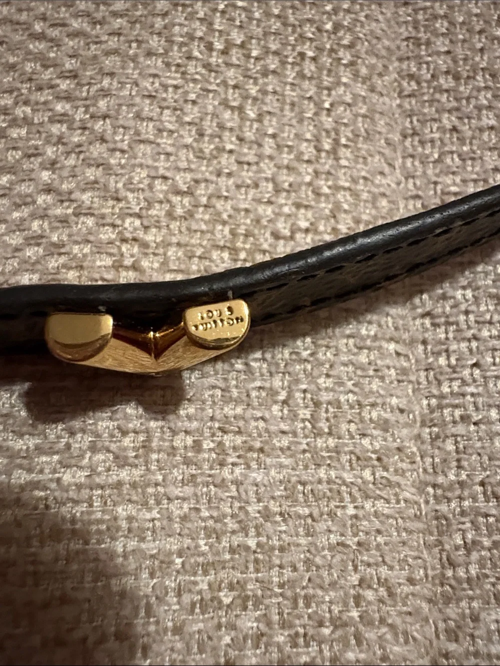 Louis Vuitton Essential V bracelet